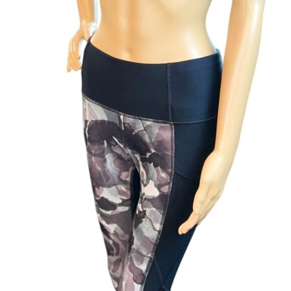 (6 for $25) Apana Abstract Camo Athletic Leggings with Mesh Insert - Small - Picture 5 of 7